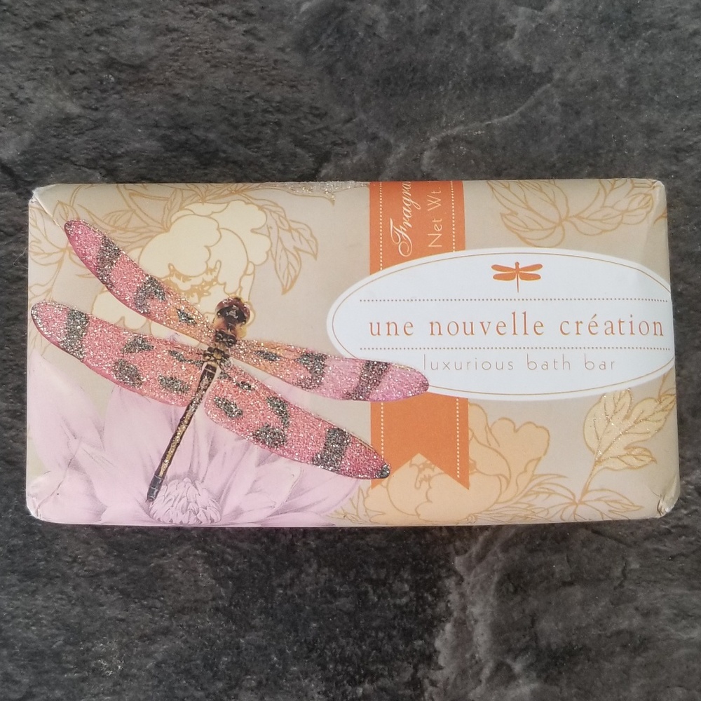 Une Nouvelle Creation Luxurious Bath Bar